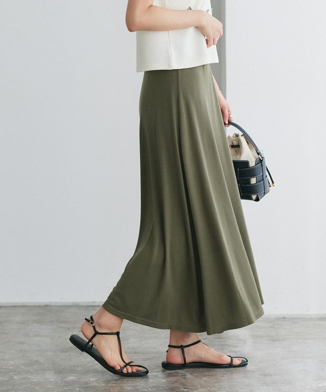 167cm / オリーブカーキ / ミドル丈 / M