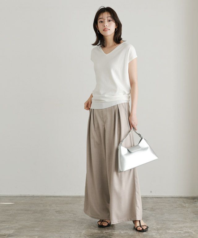 167cm / オフホワイト / Vネック / M