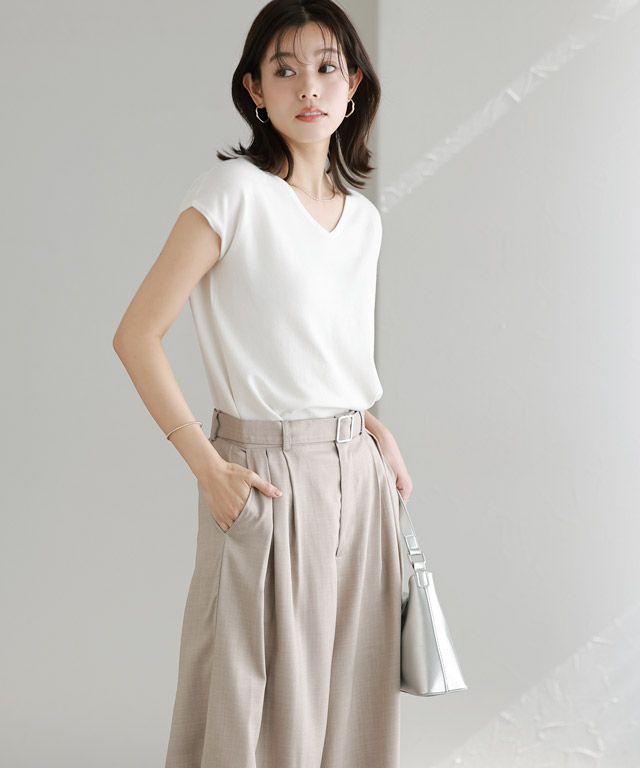 167cm / オフホワイト / Vネック / M