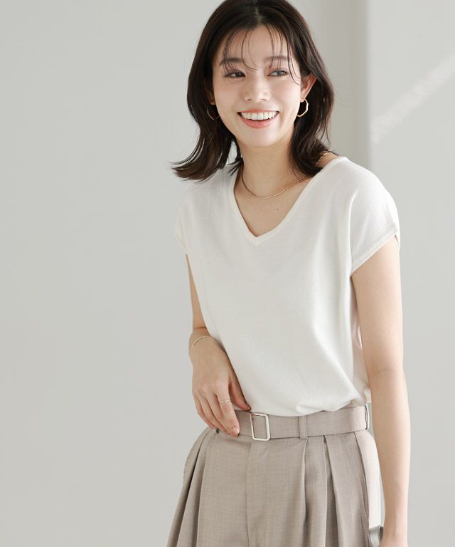 167cm / オフホワイト / Vネック / M