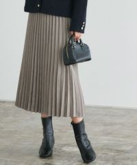 スエードタッチプリーツスカート