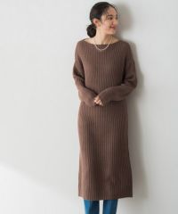 リブ編みボートネックニットワンピース