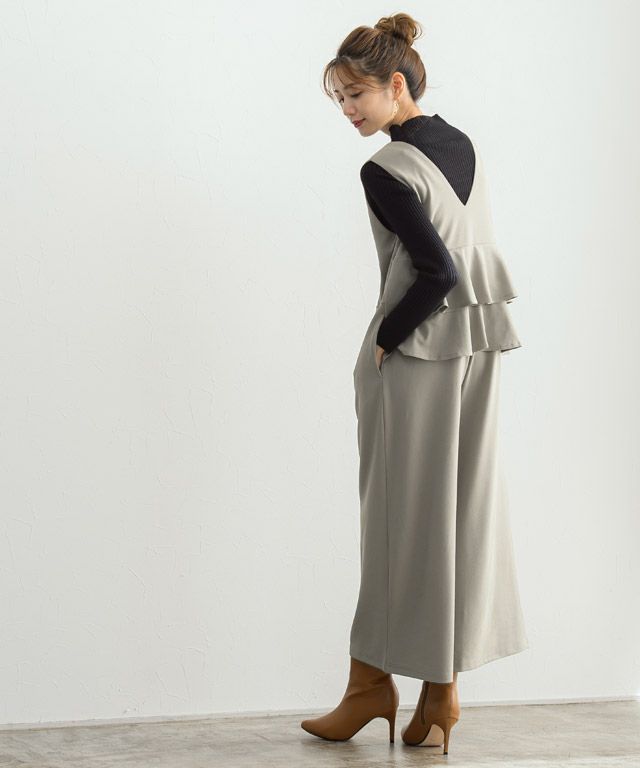 ペアスキンバックフリルオールインワン