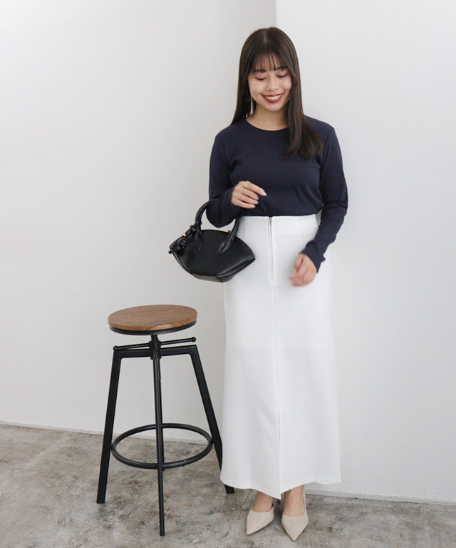 163cm / オフホワイト / クルーネック / M