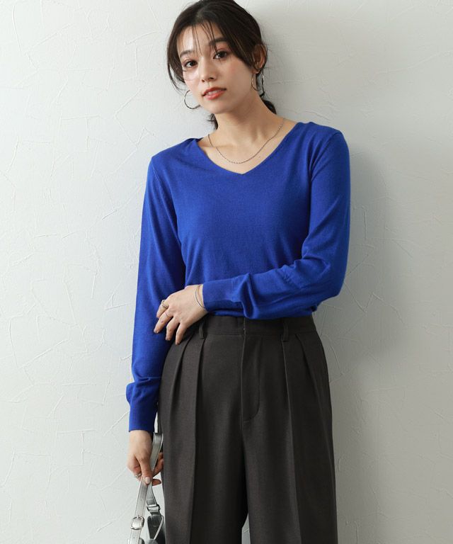 167cm / ロイヤルブルー / Vネック / M