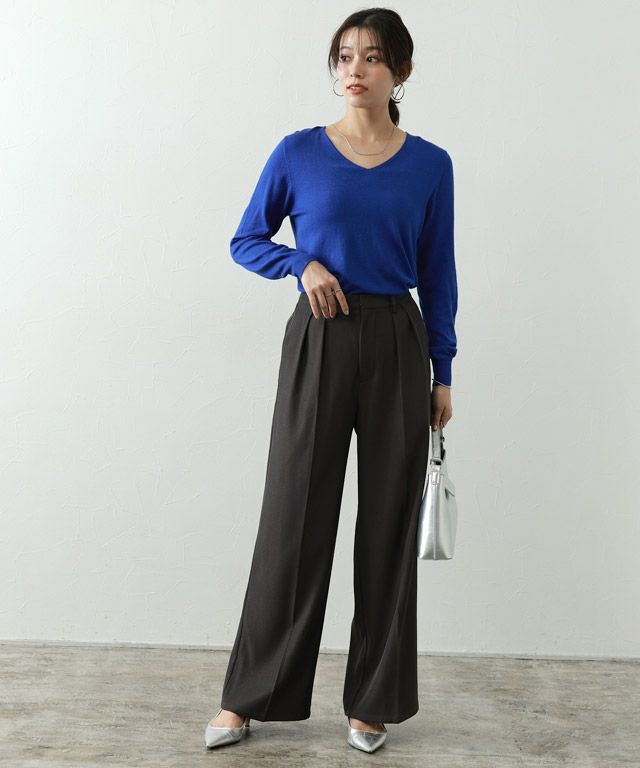 167cm / ロイヤルブルー / Vネック / M