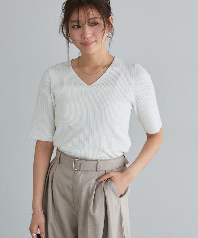 166cm / オフホワイト / Vネック / M