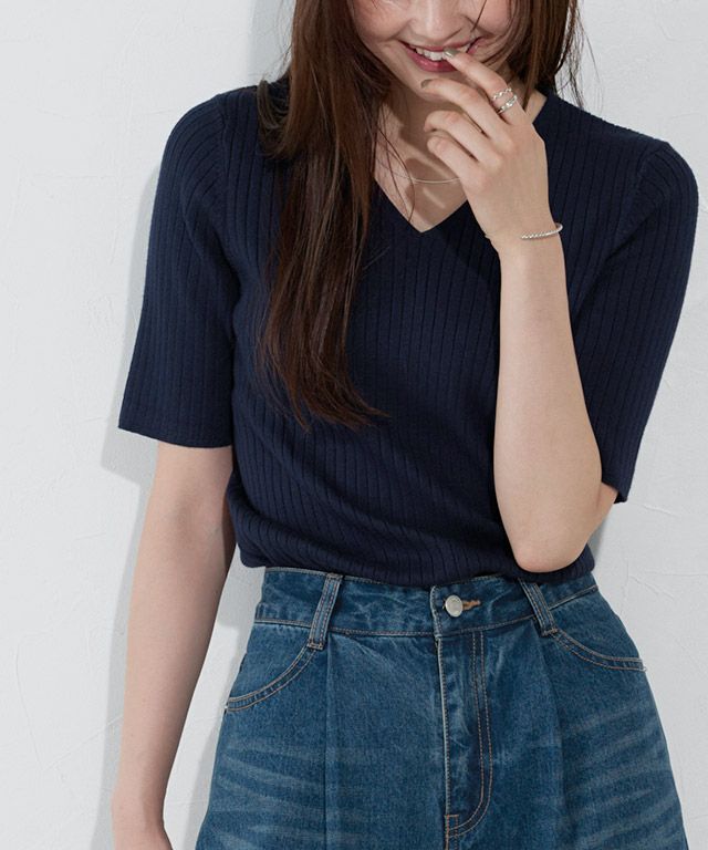 166cm / ネイビー / Vネック / M