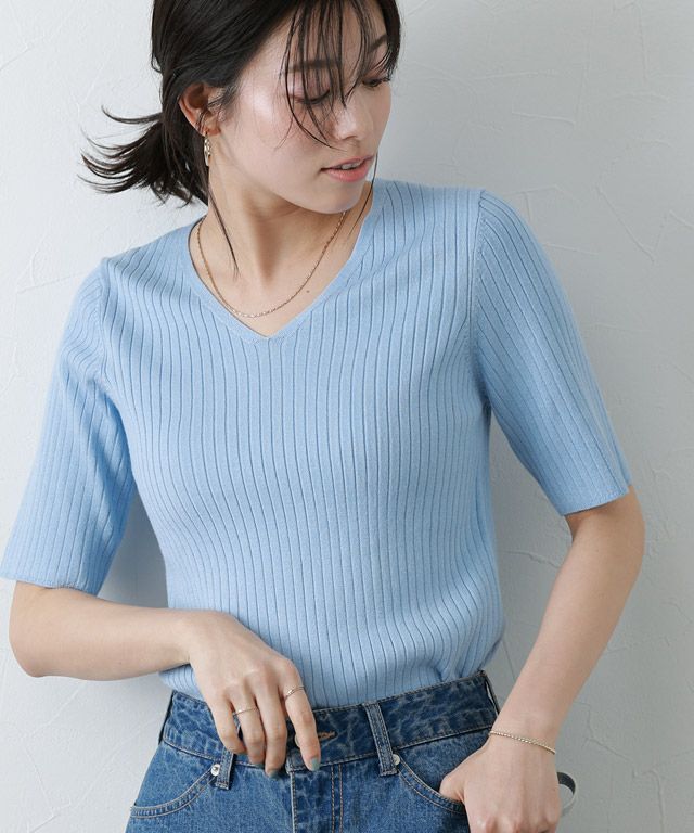 167cm / ライトブルー / Vネック / M