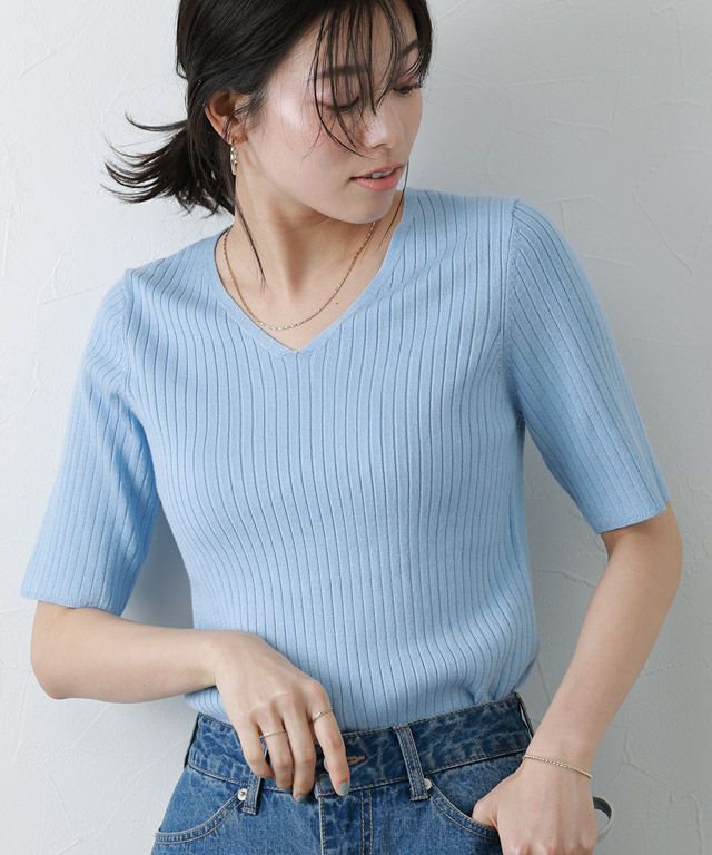 167cm / ライトブルー / Vネック / M