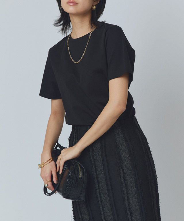 166cm / ブラック / Uネック / M