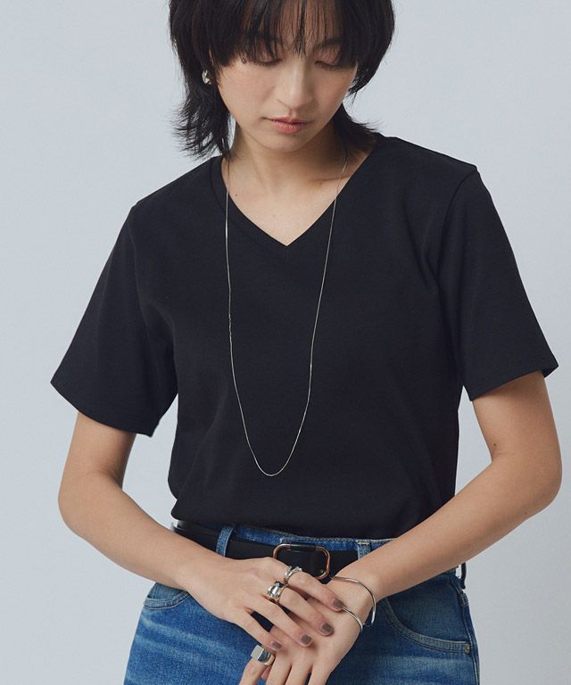 166cm / ブラック / Vネック / M