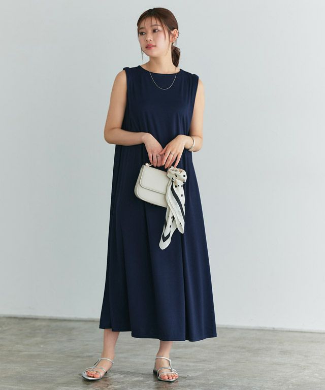 166cm / ネイビー / M