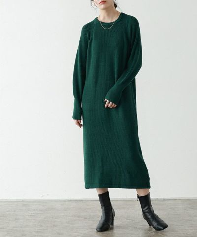 ふんわりウォッシャブル裾切り替えプチハイネックニット