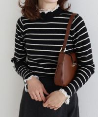 レース付ハイネックリブニット