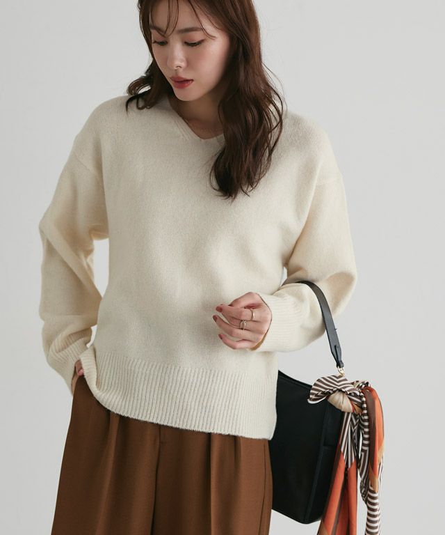 167cm / アイボリー / Vネック / M