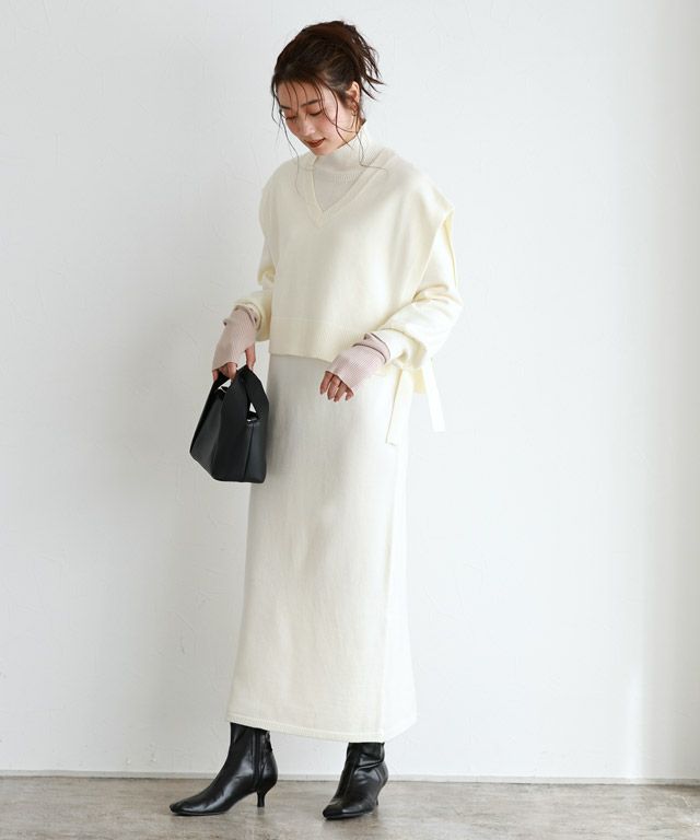 Vネックベスト×ワンピースセットアップ