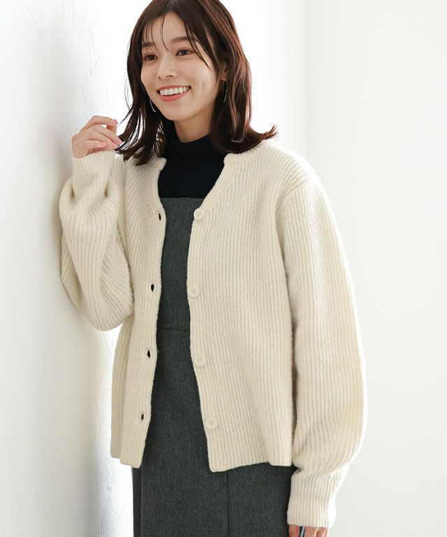 アウトレットSALE！】【スピード配送】キーネックニット
