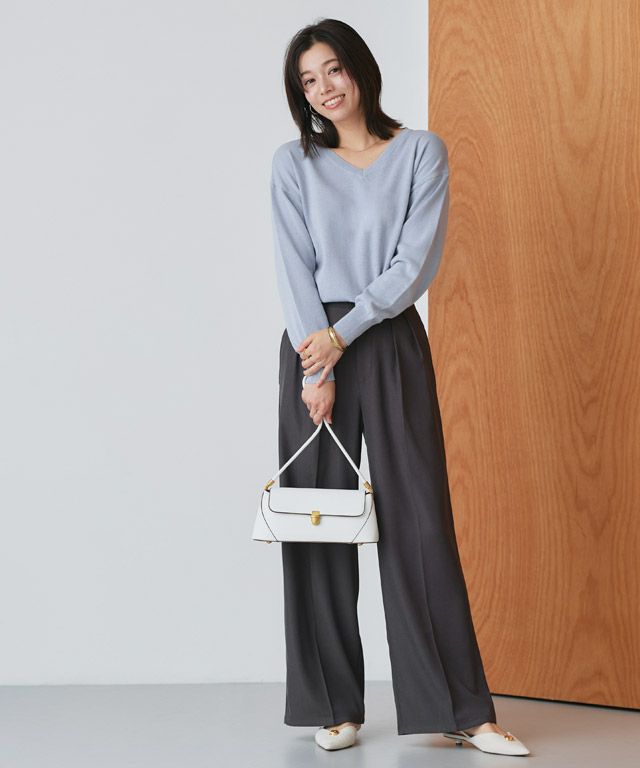 167cm / アイスブルー / Vネック / M