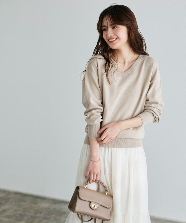 163cm / ライトベージュ / Vネック / M