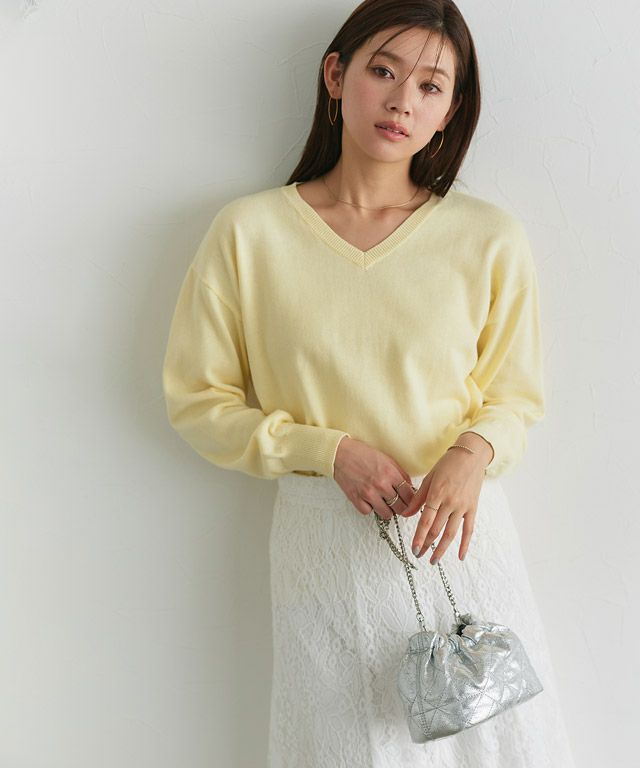166cm / ライトイエロー / Vネック / M