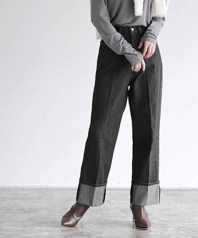 ワイドストレートターンバックデニム