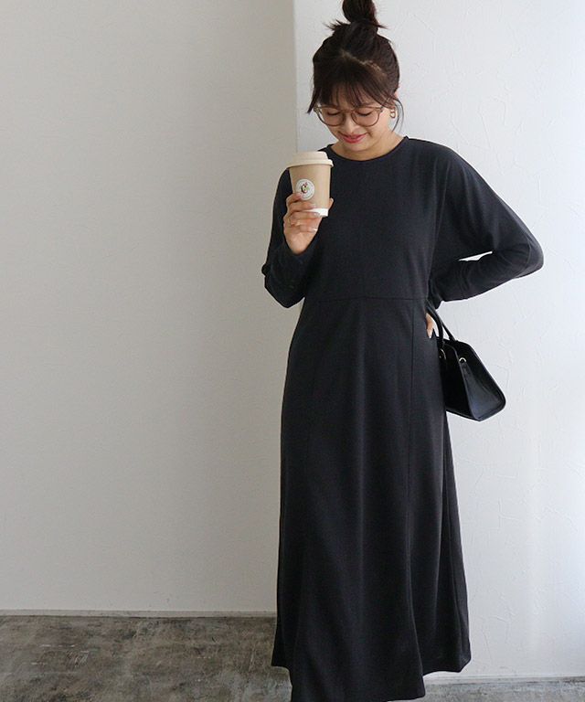 アウトレットSALE！】ドルマンスリーブフレアワンピース【スピード配送