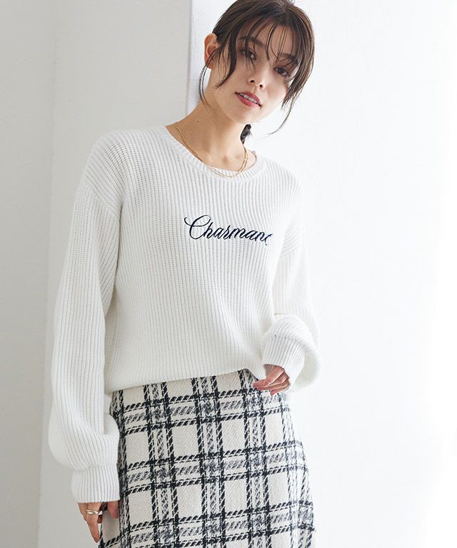 刺繍ロゴニット