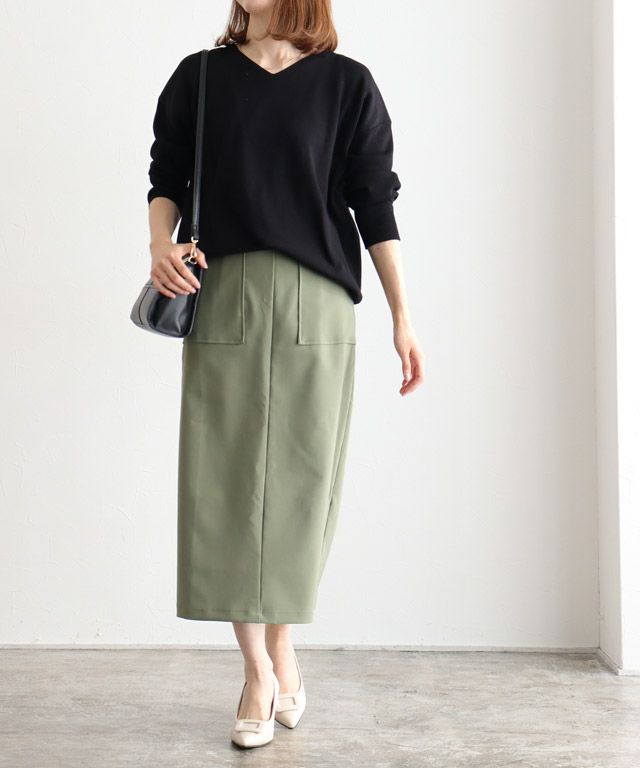 163cm / ブラック / Vネック / M