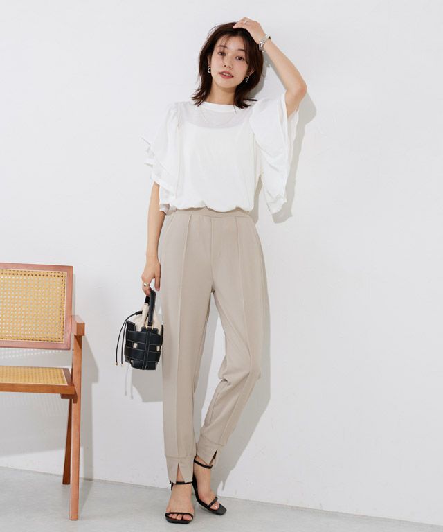 N18★美品★22SS★極上モニーレ装飾つきデニムパンツ ブルネロクチネリ N18☆美品☆22SS☆極上モニーレ装飾つきデニムパンツ ブルネロ
