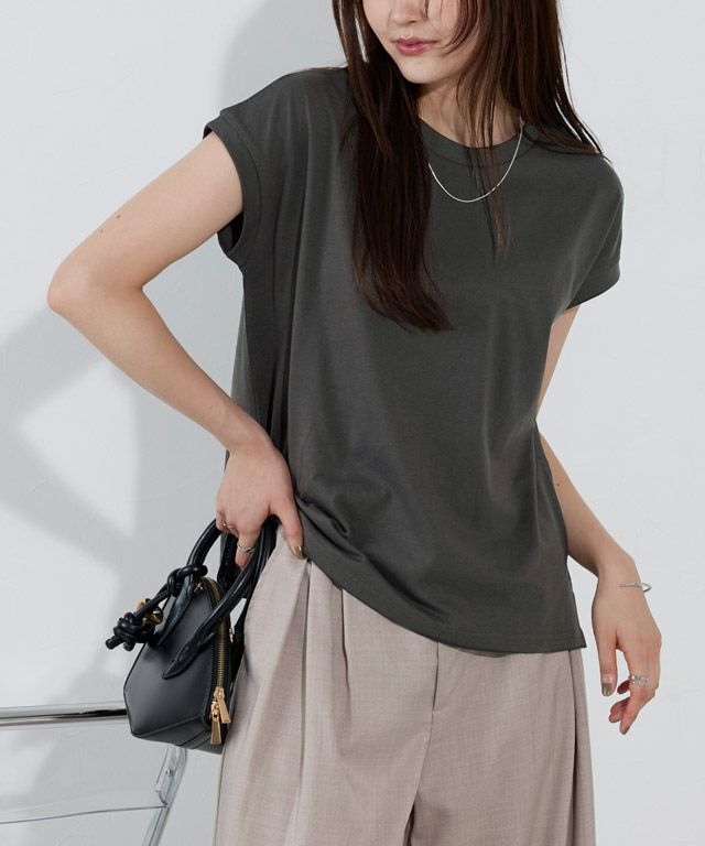 166cm / チャコール / クルーネック / M