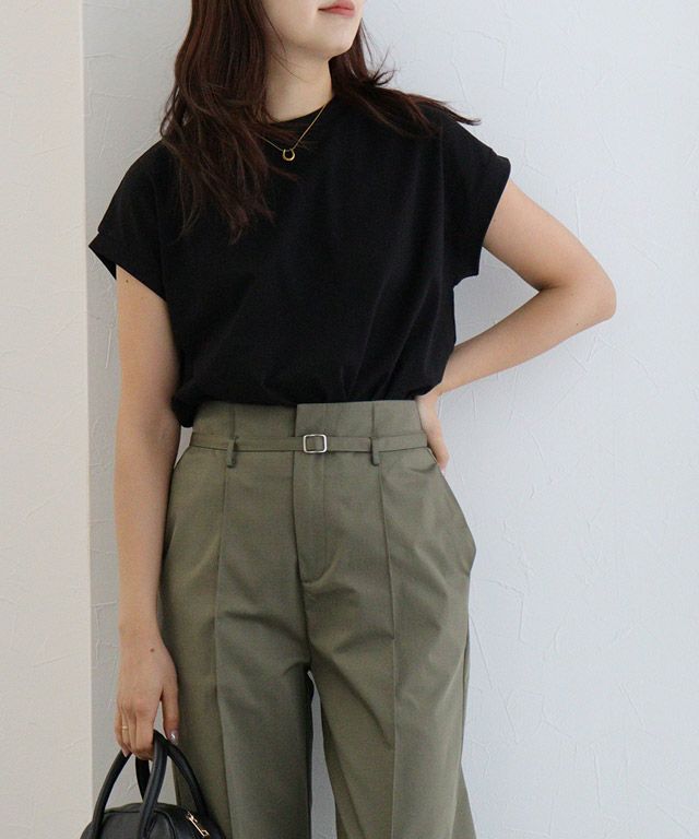 157cm / ブラック / クルーネック / M