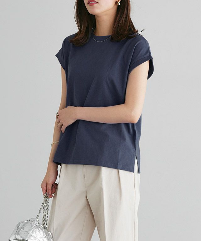 167cm / ネイビー / クルーネック / M