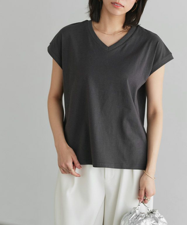 167cm / チャコール / Vネック / M