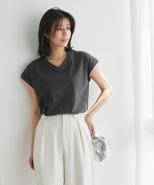 167cm / チャコール / Vネック / M