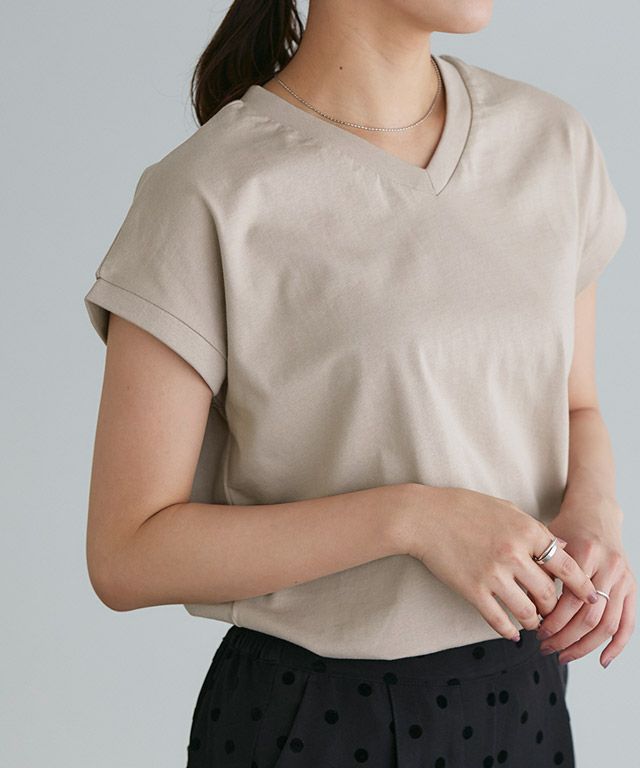 167cm / サンドベージュ / Vネック / M