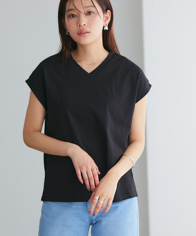 166cm / ブラック / Vネック / M