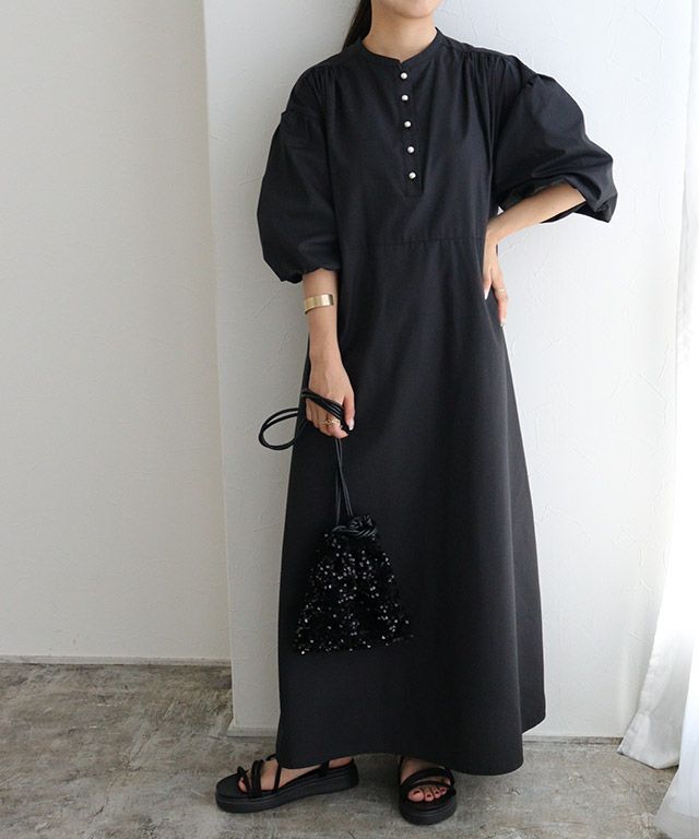 パールボタンギャザーワンピース