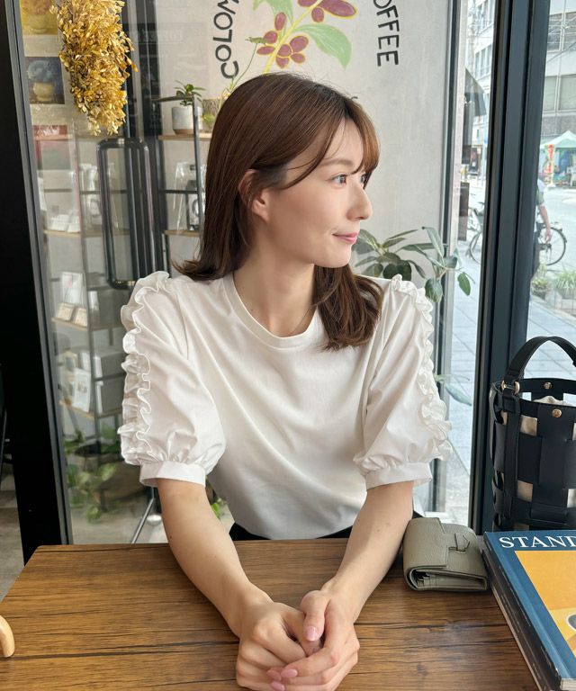 163cm / オフホワイト / 袖フリル / M