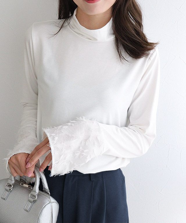 166cm / オフホワイト / クルーネック / フェザーカフス / M