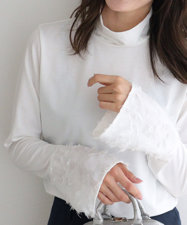 166cm / オフホワイト / クルーネック / フェザーカフス / M
