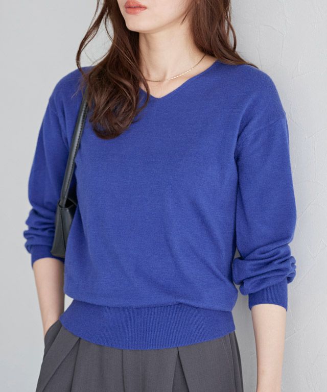 167cm / ロイヤルブルー / Vネック / M