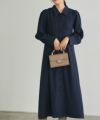 襟付きクルミボタンフレアワンピース