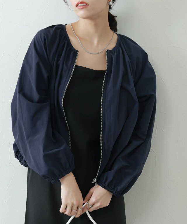 167cm / ネイビー / M