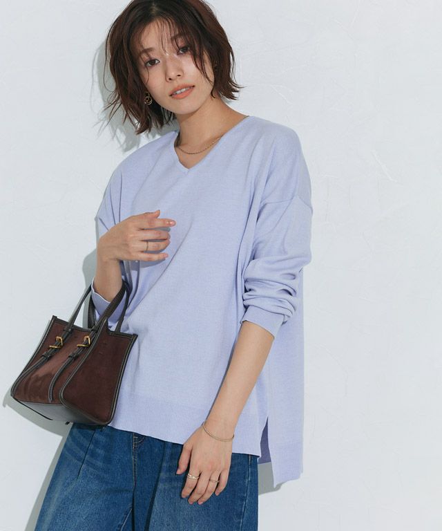 167cm / アッシュブルー / Vネック / M