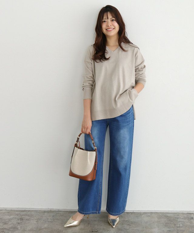 157cm / グレージュ / Vネック / M