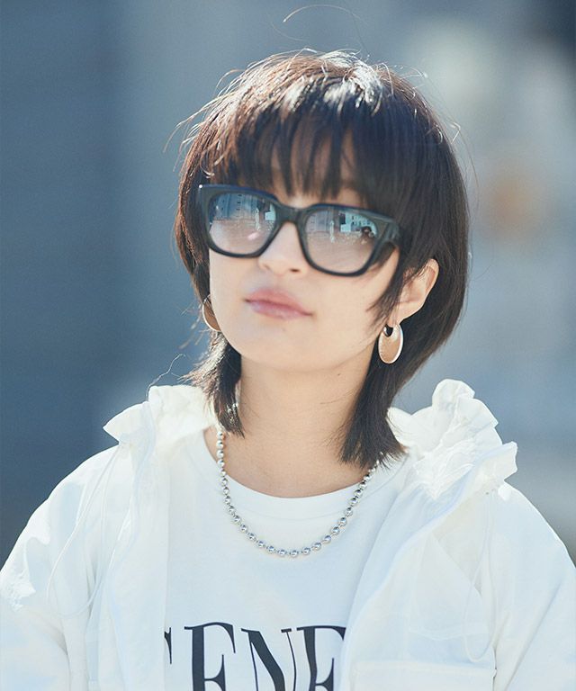 F / シルバー