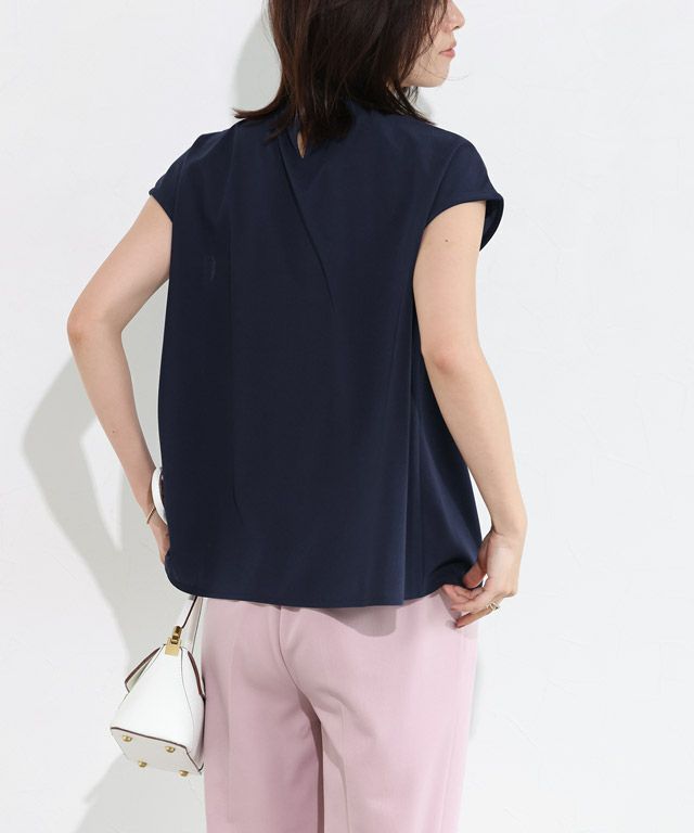 167cm / ネイビー / M