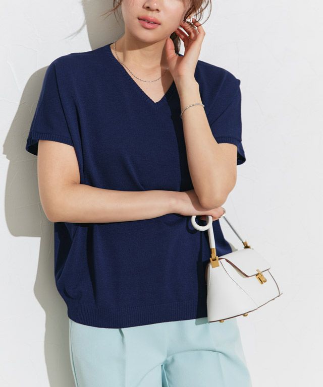 166cm / ネイビー / Vネック / M