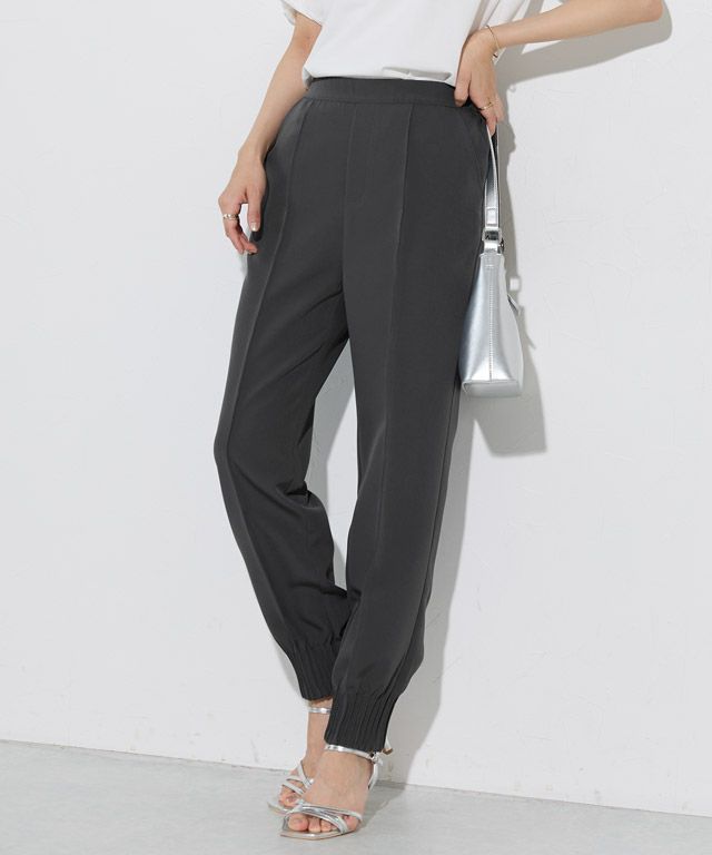 ピンタックヘムジョガーパンツ